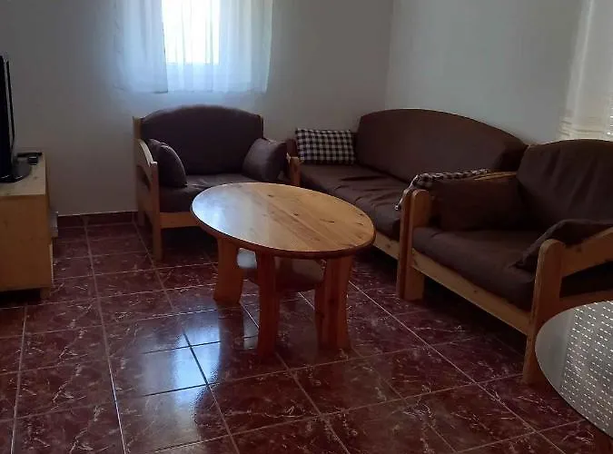 In - Balaton 42697 בית נופש *